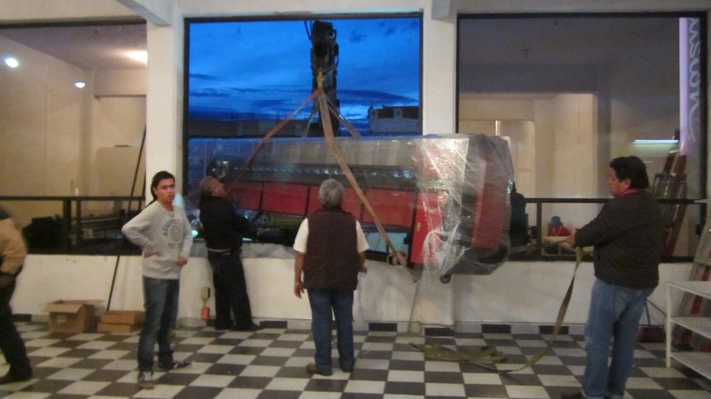 1396870_573544679367757_1800059338_o